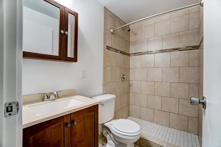 More Photos Of 4326 Hamilton Ave, Cincinnati Apartments For Sale