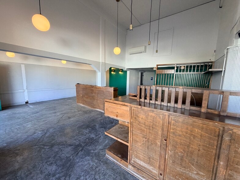 More Photos Of 251 N Larchmont Blvd, Los Angeles Office For Lease