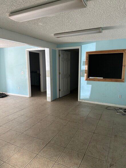 More Photos Of 1324 Mattie St, Saint Augustine Warehouse For Sale