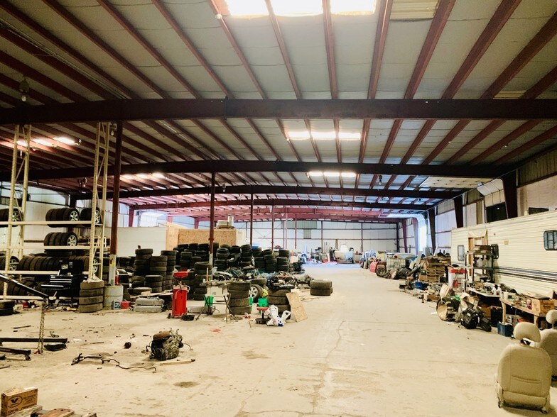 660 N Kankakee St, Wilmington, IL 60481 Warehouse For Sale