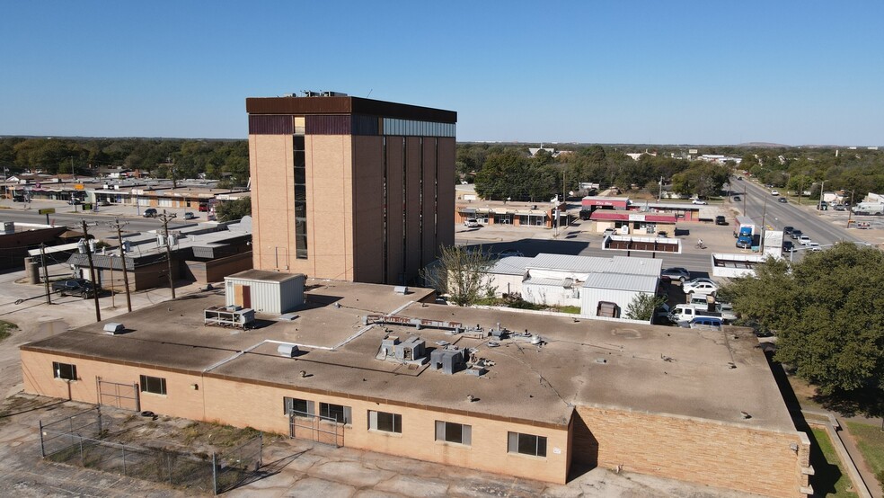 More Photos Of 502 N Willis, Abilene Medical For Sale