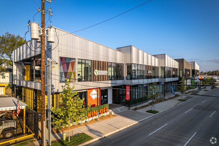 More Photos Of 1533 N Shepherd Dr, Houston General Retail For Lease