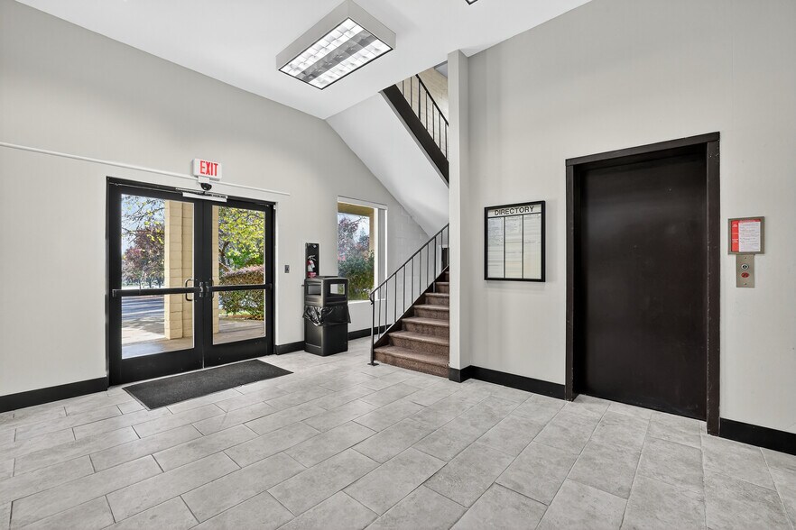 More Photos Of 6060 Sunrise Vista Dr, Citrus Heights Office For Sale