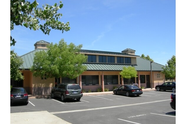 More Photos Of 2925 Spafford St, Davis Medical For Lease