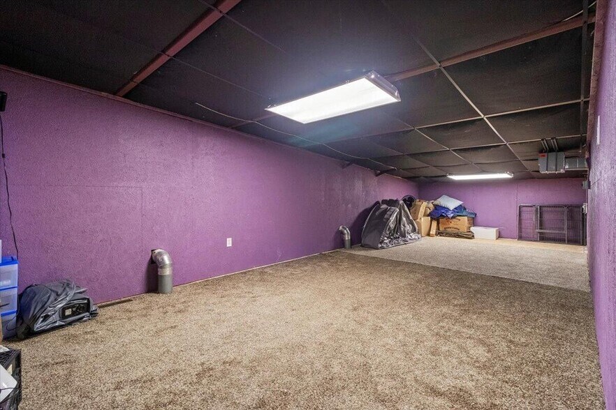 More Photos Of 1649 W US Highway 160, West Plains Skating Rink For Sale