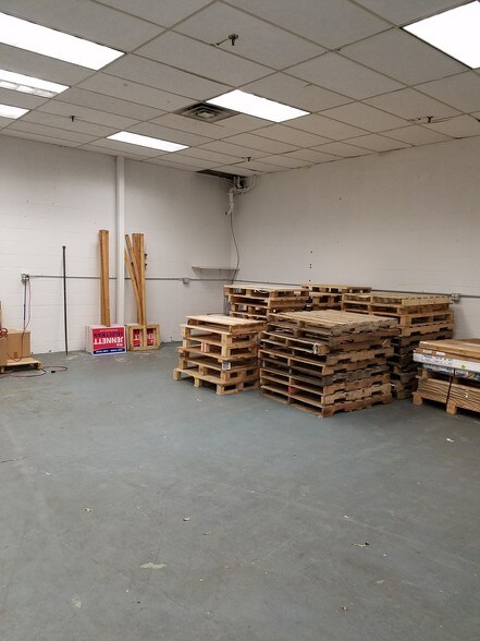 More Photos Of 123 Washington St, Holliston Light Manufacturing For Lease