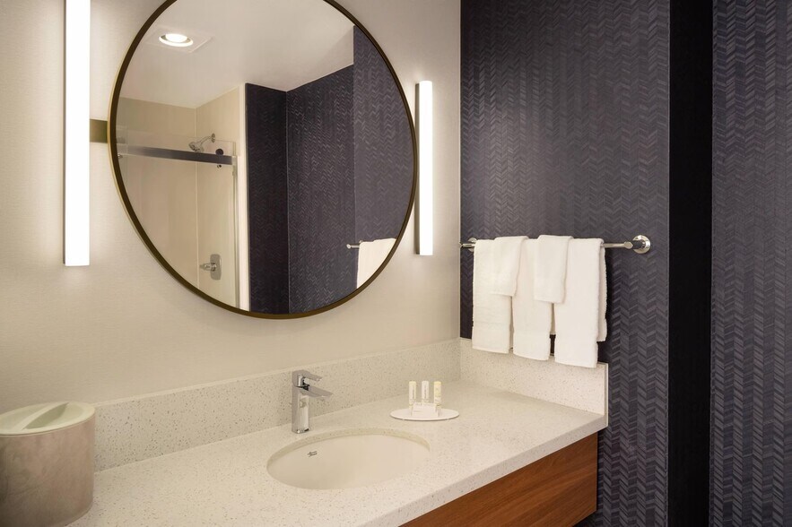 More Photos Of 3800 Broadway Highway 29, American Canyon Hotel For Sale