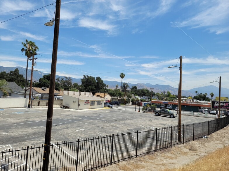 More Photos Of 1208 W Highland Ave, San Bernardino Auto Dealership For Lease
