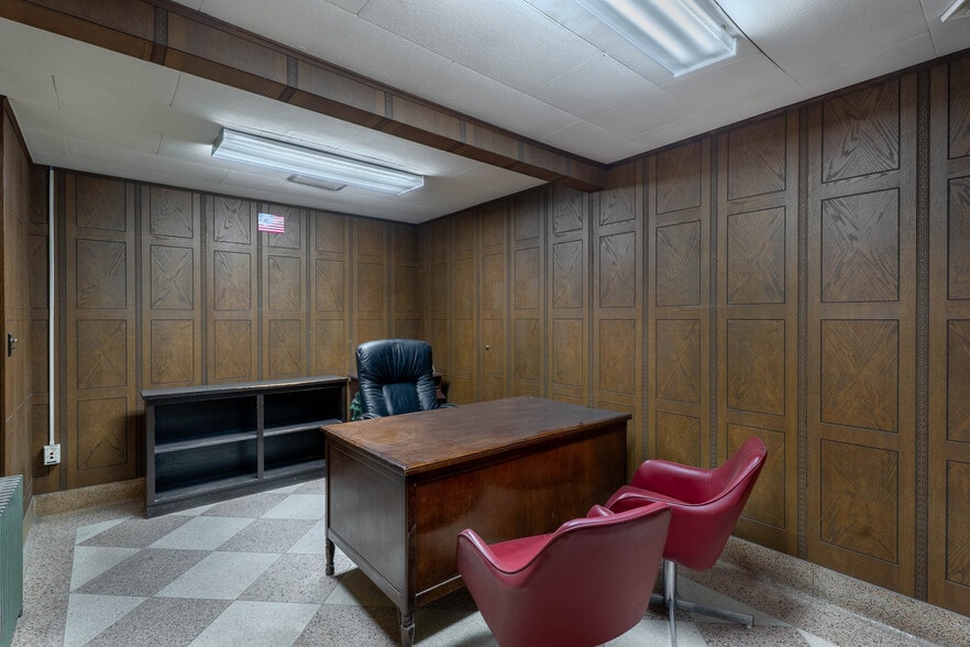 More Photos Of 1085 E Delavan Ave, Buffalo Warehouse For Sale