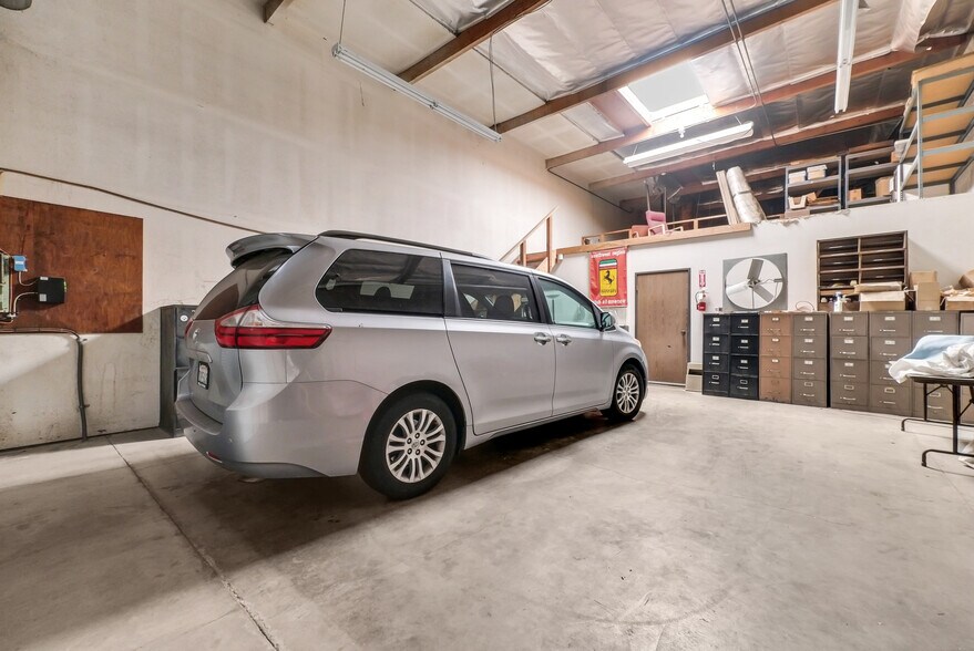 More Photos Of 1200 N Jefferson St, Anaheim Showroom For Sale