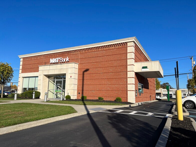 More Photos Of 410-442 S Oyster Bay Rd, Hicksville Freestanding For Lease