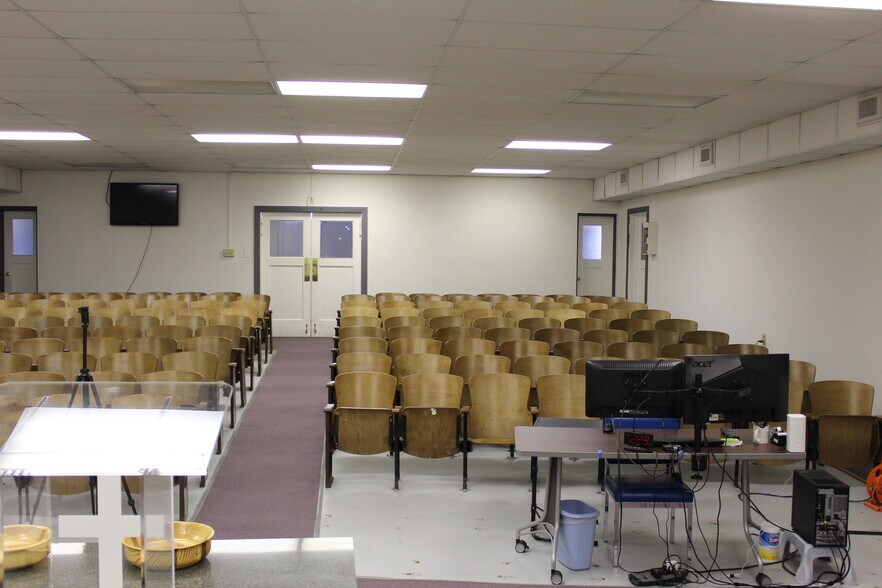 More Photos Of 1519 Circle Park Blvd, Fort Worth Religious Facility For Sale