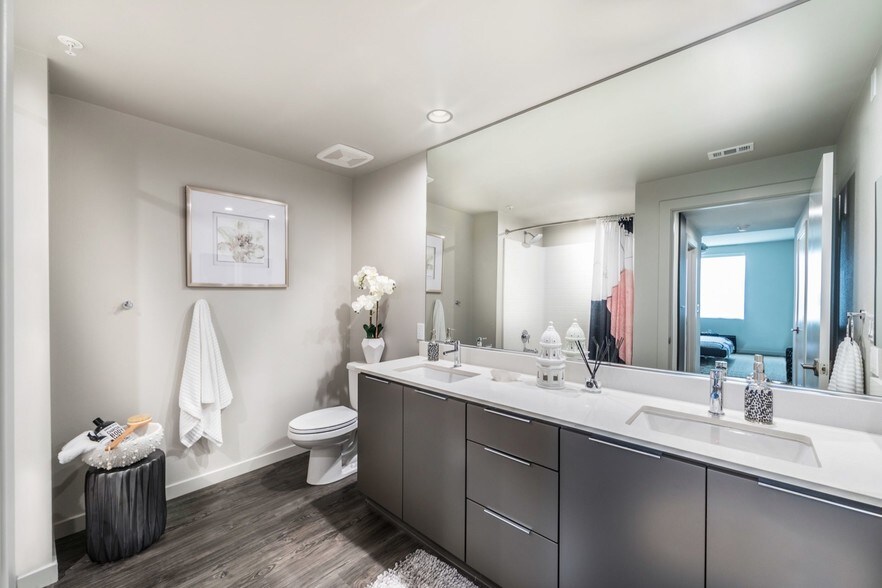 More Photos Of 1365 McCandless Dr, Milpitas Multifamily For Sale