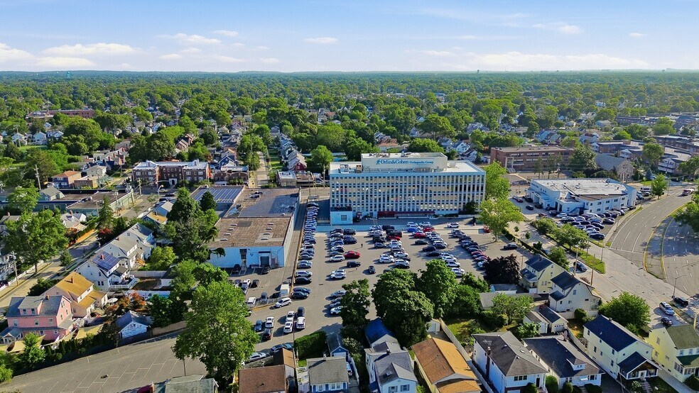More Photos Of 444 Merrick Rd, Lynbrook Medical For Lease