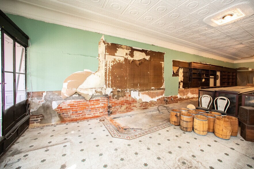 More Photos Of 514 S Elm St, Greensboro Storefront Retail Residential For Sale