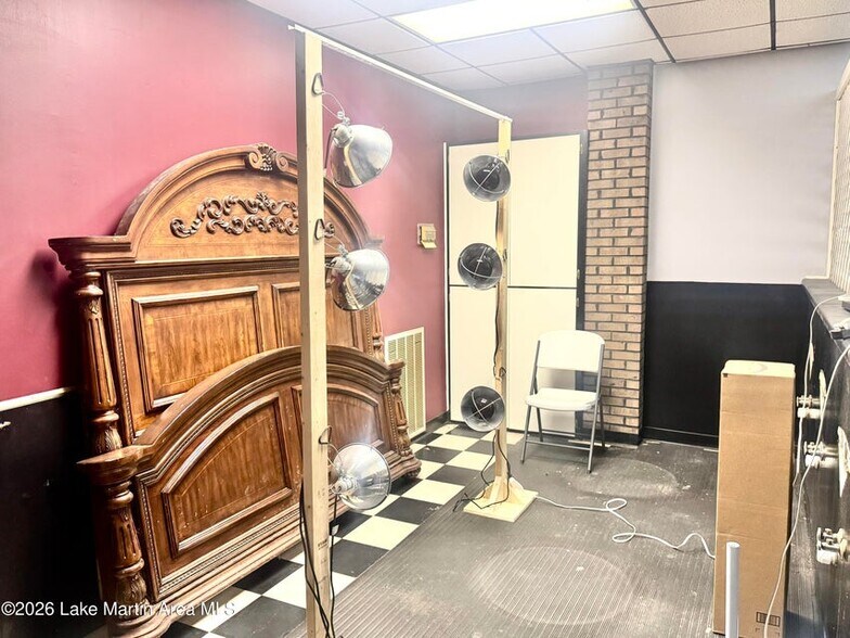 More Photos Of 835 Marshall St, Alexander City Specialty For Sale