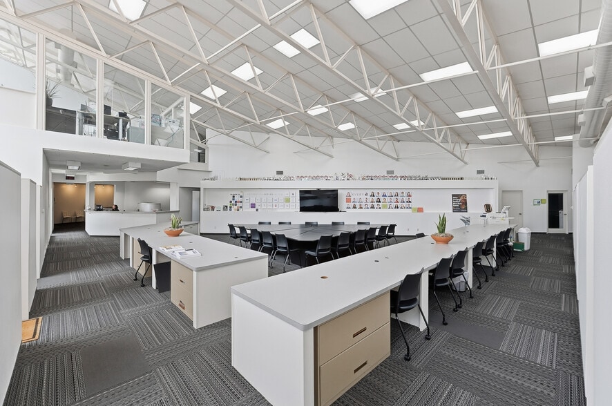 More Photos Of 1413 Rio Grande Ave, Fort Worth Office For Sale