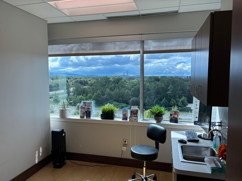 More Photos Of 24430 Stone Springs Blvd, Dulles Town Center Medical For Sale
