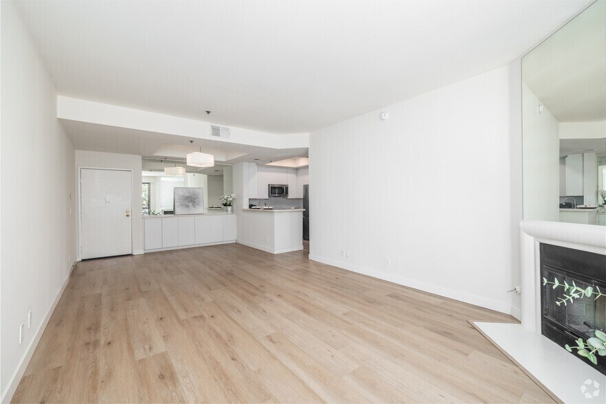 More Photos Of 740 S Burnside Ave, Los Angeles Apartments For Sale