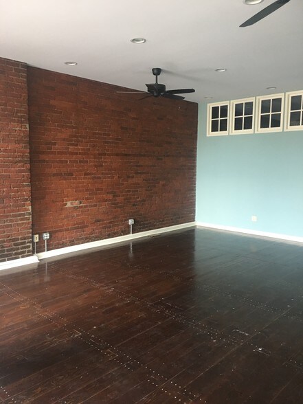 More Photos Of 610 Monroe St, La Porte Coworking Space