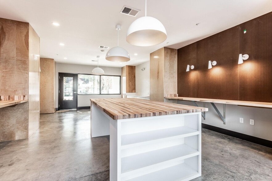 More Photos Of 1224 Prospect St, Indianapolis Apartments For Lease