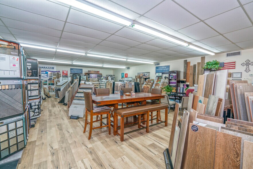 More Photos Of 1016 Voss Ave, Odem Warehouse For Sale