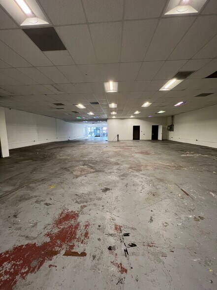 More Photos Of 2121 W Pico Blvd, Los Angeles Storefront For Lease