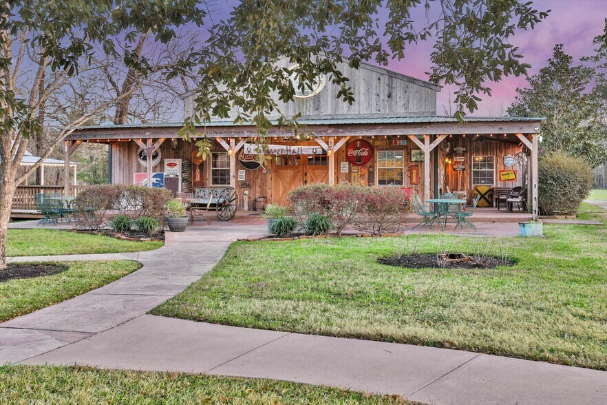 More Photos Of Wedding Venue, Conroe Lodge Meeting Hall For Sale