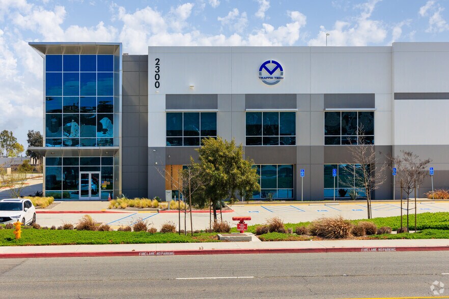 More Photos Of 2300 Redondo Ave, Long Beach Warehouse For Lease