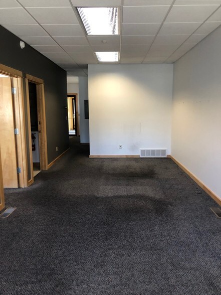 More Photos Of 682 S Ferguson Ave, Bozeman Office For Sale