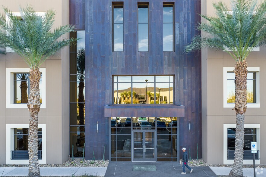 More Photos Of 7450 Arroyo Crossing Pky, Las Vegas Unknown For Lease