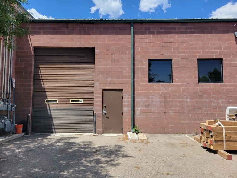 More Photos Of 5757 Arapahoe Ave, Boulder Warehouse For Lease