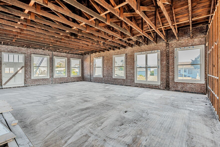 More Photos Of 1649 12th Ave, Oakland Religious Facility For Sale