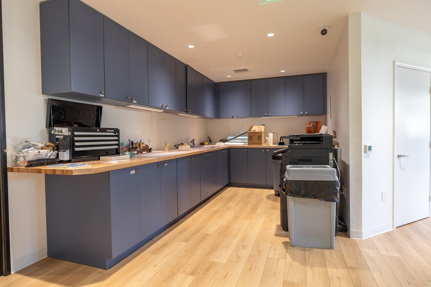 More Photos Of 27432 Calle Arroyo, San Juan Capistrano Office For Lease