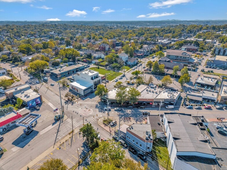 More Photos Of 1017 Woodland St, Nashville Freestanding For Sale