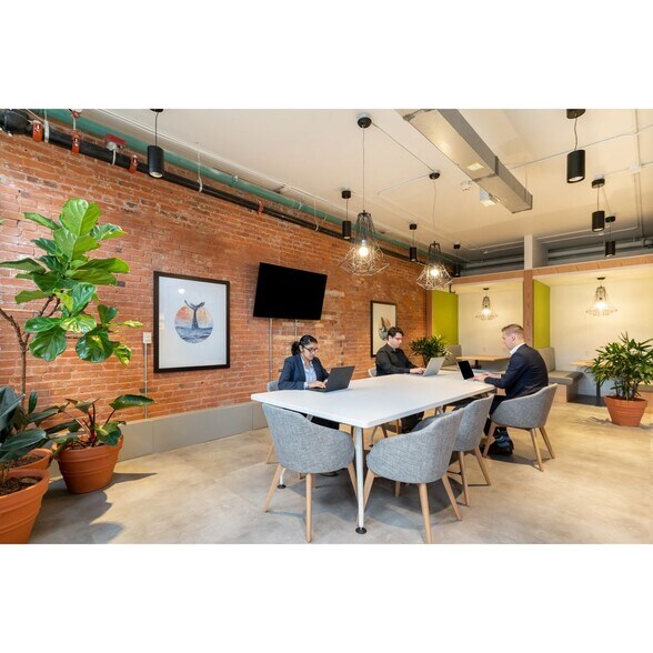 More Photos Of 535 Yates St, Victoria Coworking Space