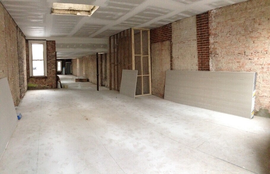 More Photos Of 1830 14th St NW, Washington Storefront For Lease