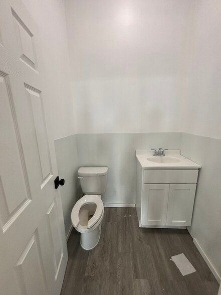 More Photos Of 1943 Pitkin Ave, Brooklyn Warehouse For Lease