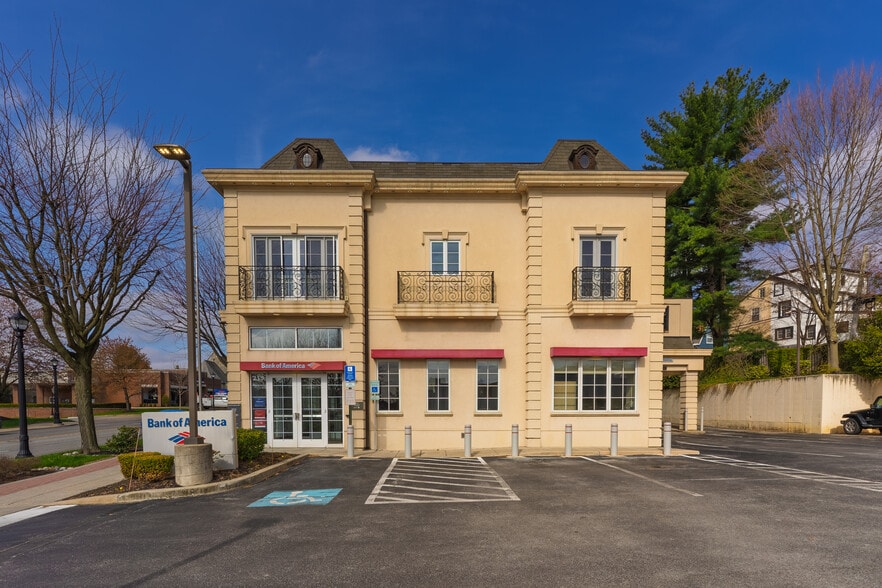More Photos Of 217 E Lancaster Ave, Wayne Bank For Lease