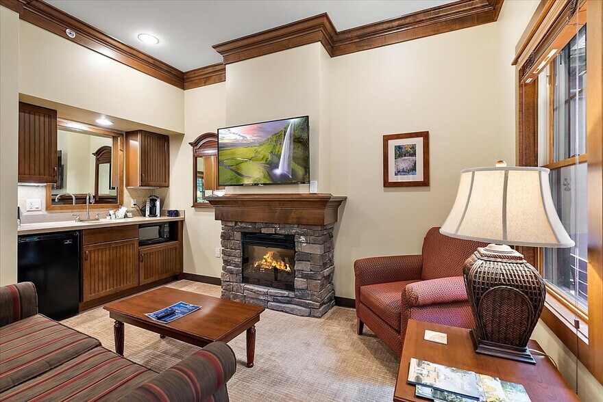 More Photos Of 3943 N Skookum Rd, Luther Hotel For Sale