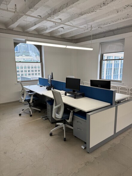 More Photos Of 1410 Rue Stanley, Montréal Office For Lease