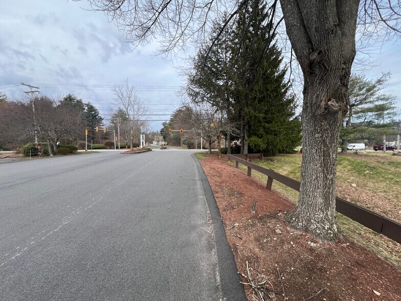 More Photos Of 725 Daniel Webster Hwy, Merrimack Land For Sale