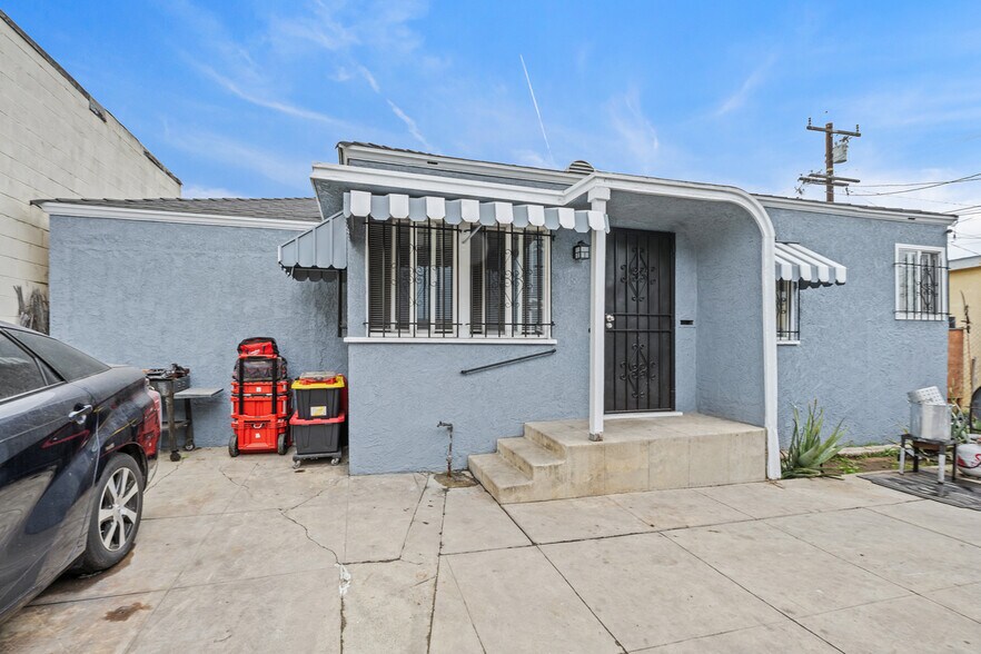 More Photos Of 9819 S Normandie Ave, Los Angeles General Retail For Sale