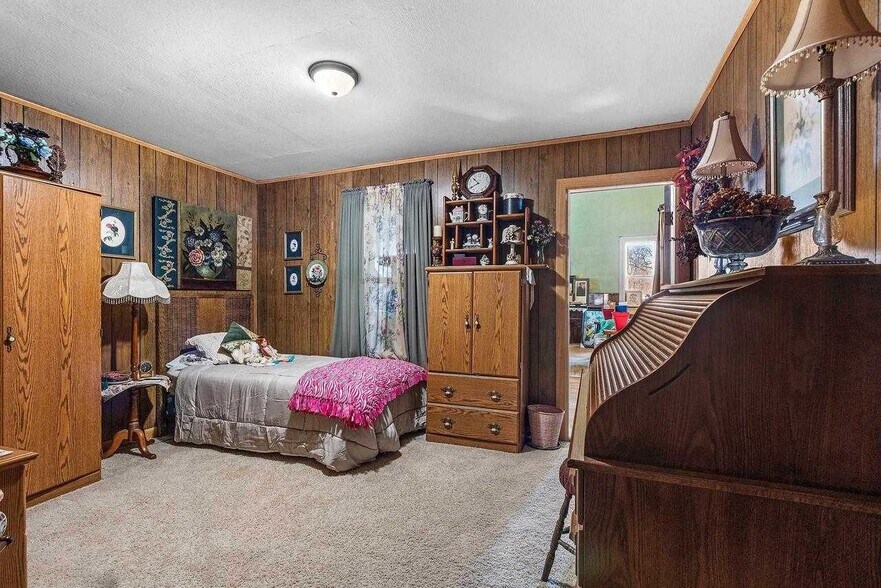 More Photos Of E3261 County Rd S, Casco Sports And Entertainment For Sale