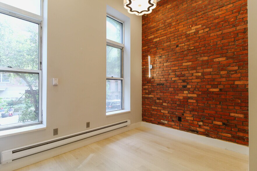 More Photos Of 133 E 35th St, New York Apartments For Sale