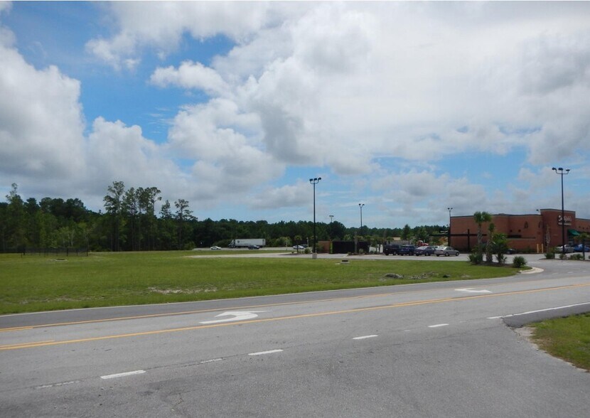 More Photos Of 6646 Highway 70, Newport Land For Lease