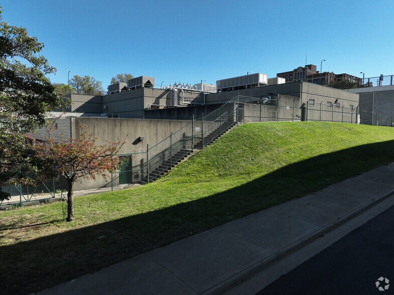 More Photos Of 120 N Broadway St, Akron Industrial For Sale