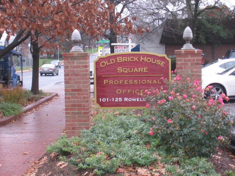 More Photos Of 101-103 Rowell Ct, Falls Church Office For Lease