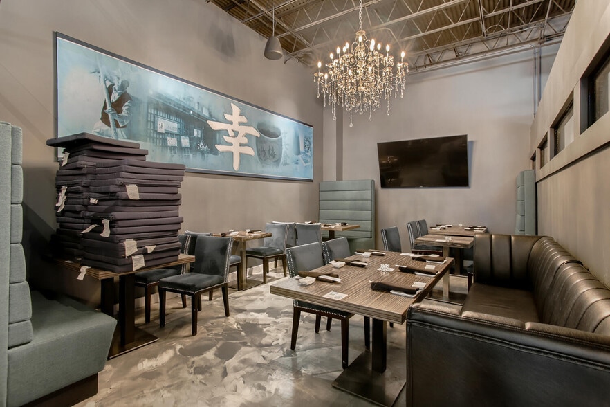 More Photos Of 312 W Main St, St Charles Restaurant For Sale