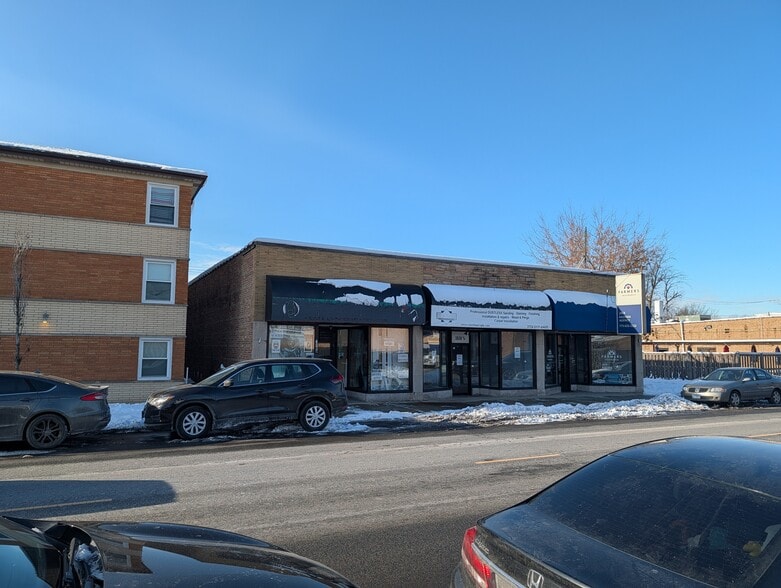 More Photos Of 3838-3840 N Harlem Ave, Chicago Storefront For Sale
